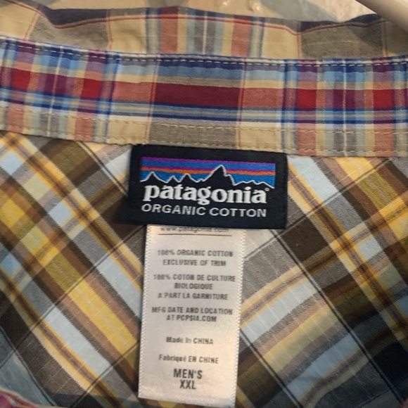 Patagonia button down shirt. Size XXL - Picture 3 of 3